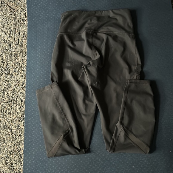 Woman’s leggings by old navy - Picture 5 of 5